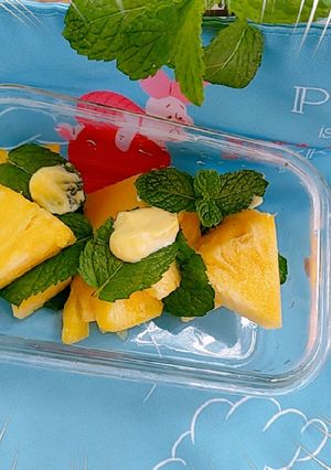鮮鳳梨沙拉 的食譜成品照片