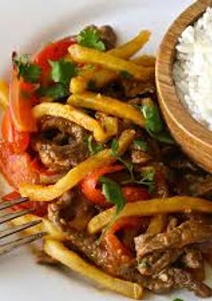Una foto de Lomo Saltado