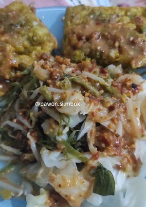 Foto resep Pecel Sayur Daun Kencur Seger pawon si mbok