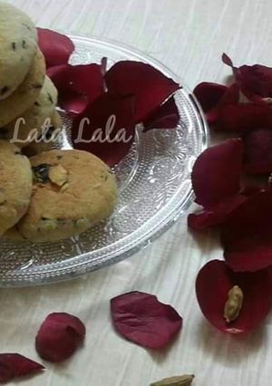 A picture of Nankhatai with rose petals.