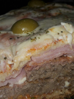 Una foto de Súper pizza hamburguesa
