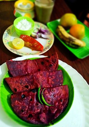 A picture of Beetroot paratha.