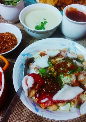 A picture of Dahi_vadas.