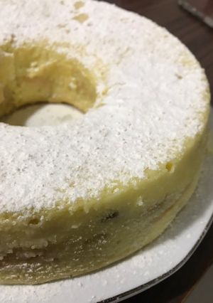 Una foto de Torta húmeda de manzana 🍎❤️