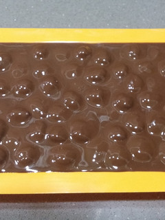 Una foto de Turrón con avellanas