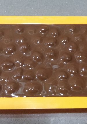 Una foto de Turrón con avellanas