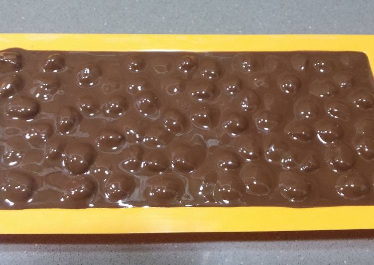 Turrón con avellanas