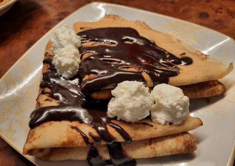 Diós palacsinta csokiöntettel