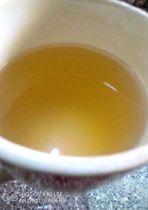 A picture of Plain Unpeeled Ginger Tea.