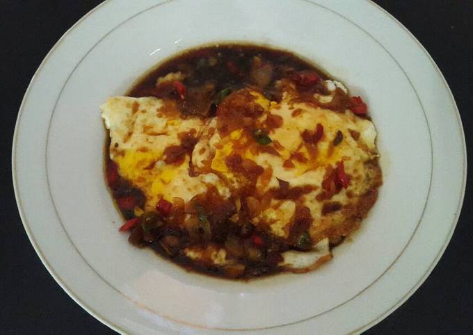 Telur ceplok kuah kecap