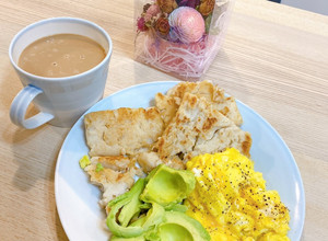 中西合璧早餐店 一鍋到底美式炒蛋煎台式蘿蔔糕 的食譜成品照片