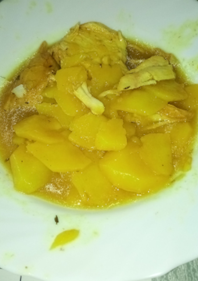 Una foto de Pollo en salsa en olla exprés