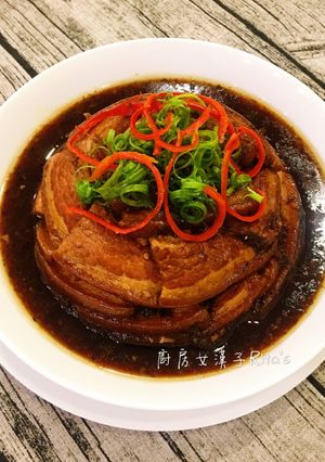 梅干扣肉 的食譜成品照片
