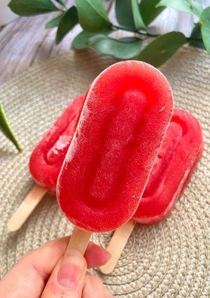 Foto principal de Polos de hielo de Sandía y Fresas