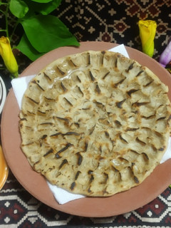 રાજસ્થાની ખોબા રોટી (Rajasthani Khoba Roti Recipe In Gujarati) રેસીપી મુખ્ય ફોટો