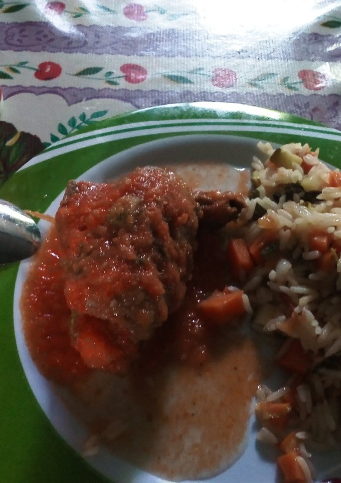 Una foto de Bisteces relleno de verdura