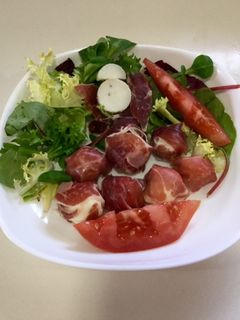 Una foto de Albóndigas de queso con jamón