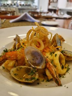 Una foto de Mix de mariscos