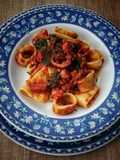 Calamarata con sugo di polpo al finocchietto selvatico 🌷