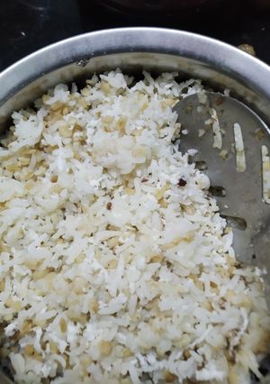 A picture of Urad dal rice.