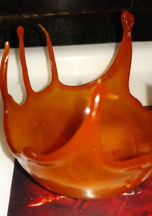 A picture of Caramel bowl for desserts.