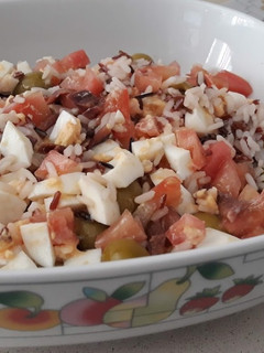 Una foto de Ensalada de arroz y anchoas