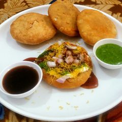 A picture of Moong dal khasta kachori.