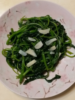 蒜片炒莧菜 的食譜成品照片