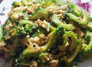 Hình của món Mướp đắng(khổ qua) xào trứng.