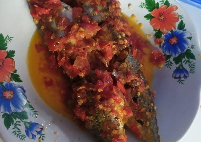 Resep Ikan Kembung Balado Padang Sambal Bawang Oleh Puji Dewi Cookpad