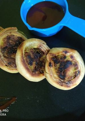 A picture of Atta pinwheel samosa.
