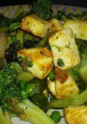 A picture of Paneer aur broccoli ki bhujia.
