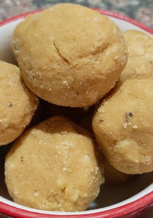 મગસ (Magas Recipe In Gujarati) રેસીપી મુખ્ય ફોટો