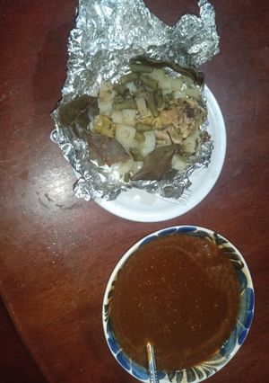 Una foto de Pollo empapelado