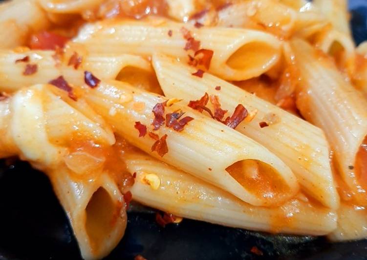 How to Make Perfect Cheesy Penne in tomato salsa