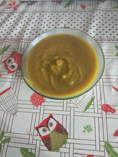 Una foto de Sopa Licuada con arveja y morrón