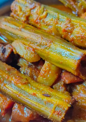 सहजन की सब्जी (मुनगा) (Drumstick Recipe in Hindi) रेसिपी मुख्य फोटो