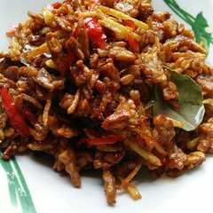 A picture of Kering tempe+kentang.
