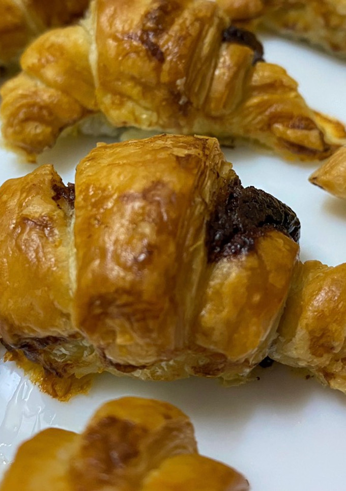 Una foto de Croissants rellenos de chocolate airfryer