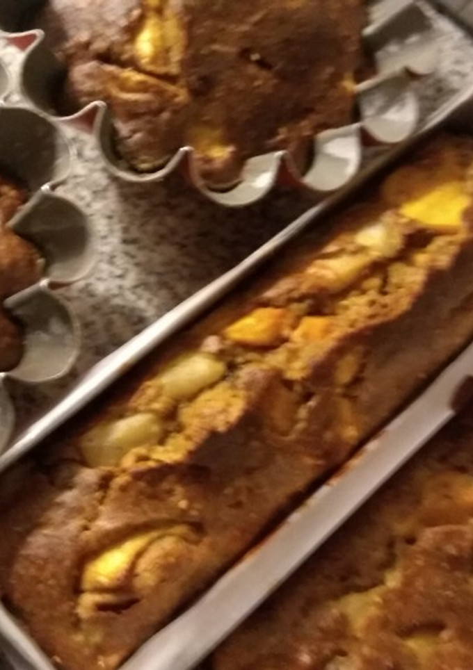 Una foto de Budín integral de pera y duraznos mix de semillas y fruto secas