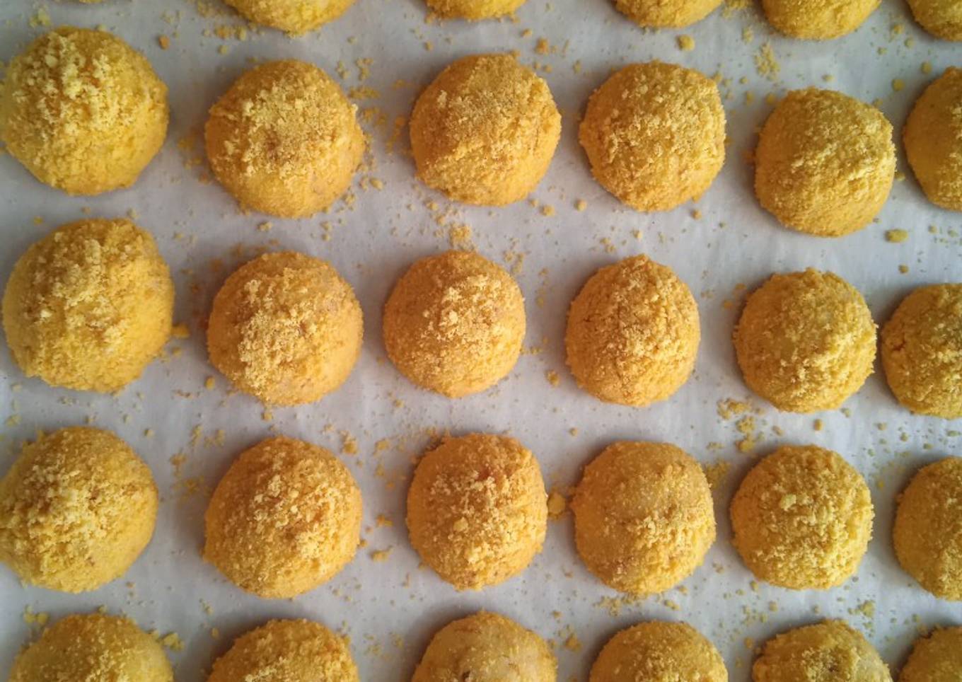 Kue kering bawang goreng