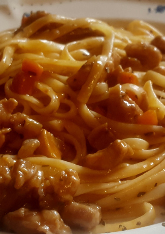 Una foto de Tallarines con ragú de conejo