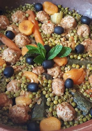 Una foto de Tajín de albóndigas