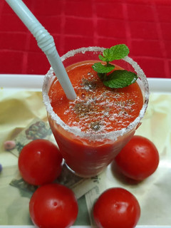 A picture of Tomato Juice.