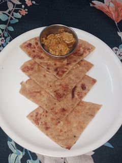आलू का पराठा (Aloo ka paratha recipe in hindi) रेसिपी मुख्य फोटो