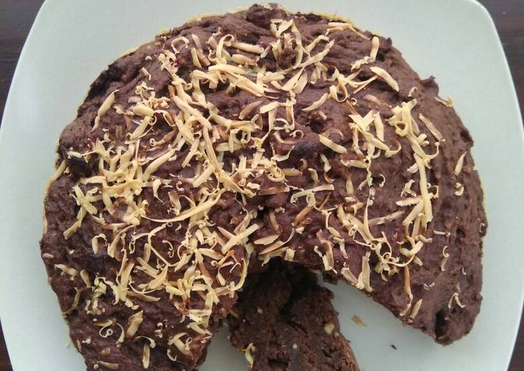 Cara Membuat Cake pisang coklat eggless Istimewa