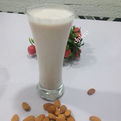 A picture of Almond Milk.
