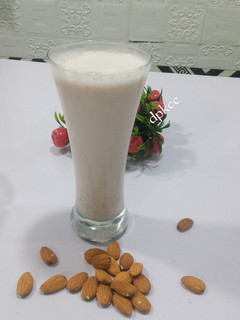 A picture of Almond Milk.