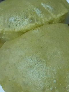 A picture of Methi ki puri.