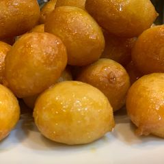 Gaimat (Sweet Dumplings) A picture of Gaimat (Sweet Dumplings).